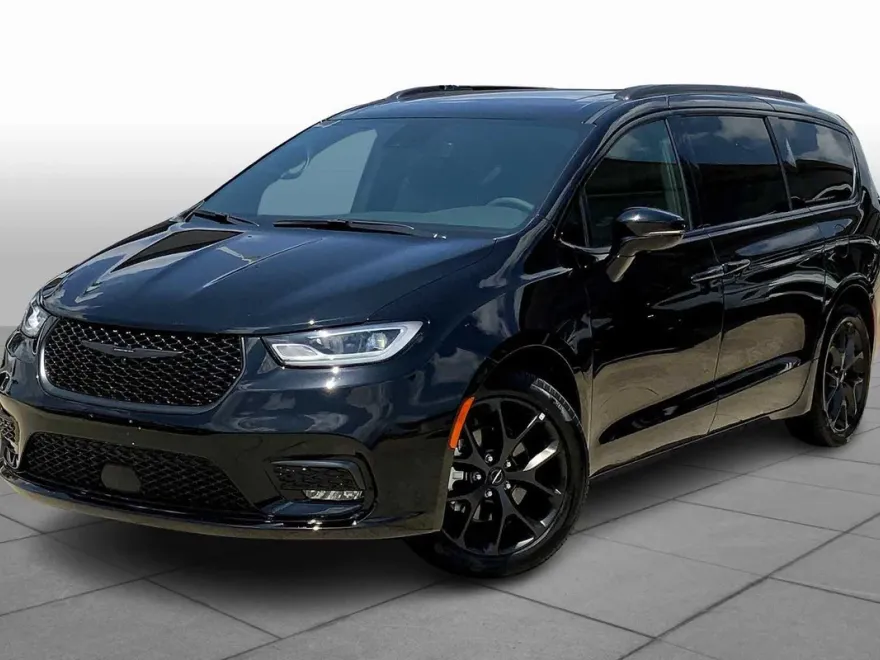 2025 Chrysler Pacifica Limited photo 1