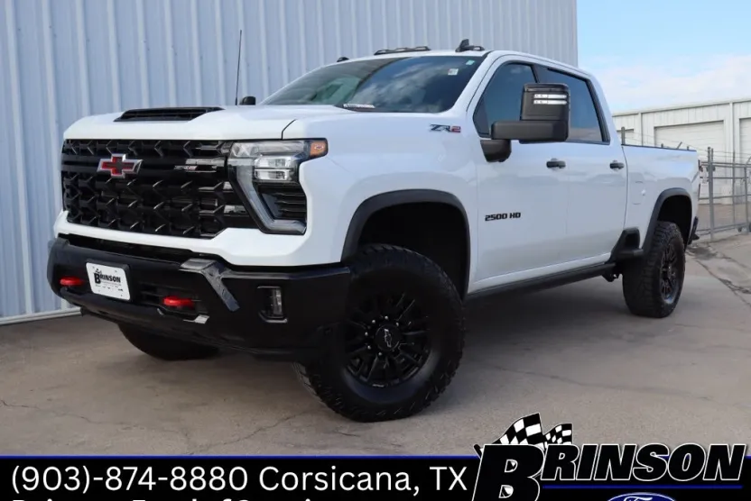 2024 Chevrolet Silverado 2500HD ZR2 photo 1