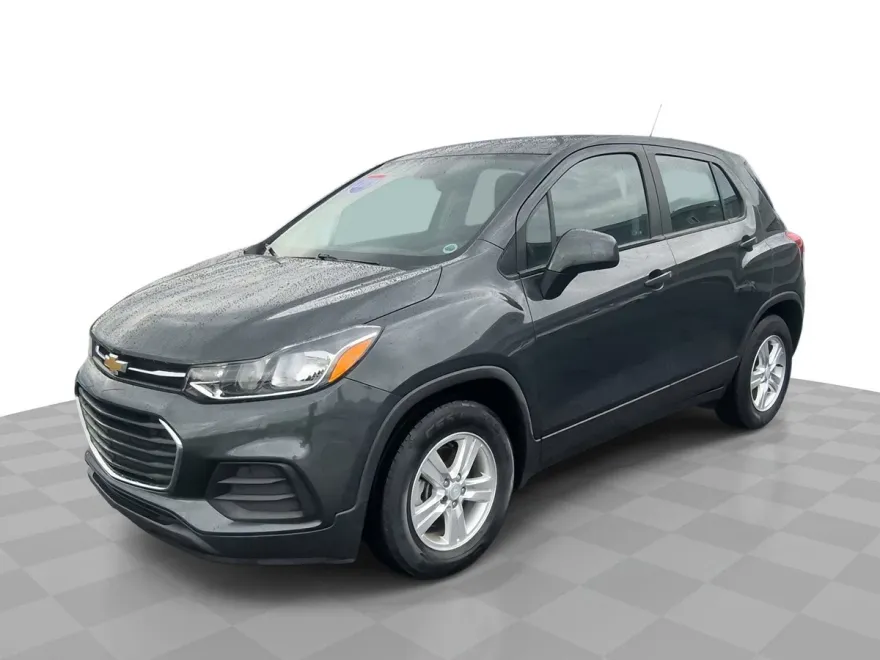 2019 Chevrolet Trax LS photo 1