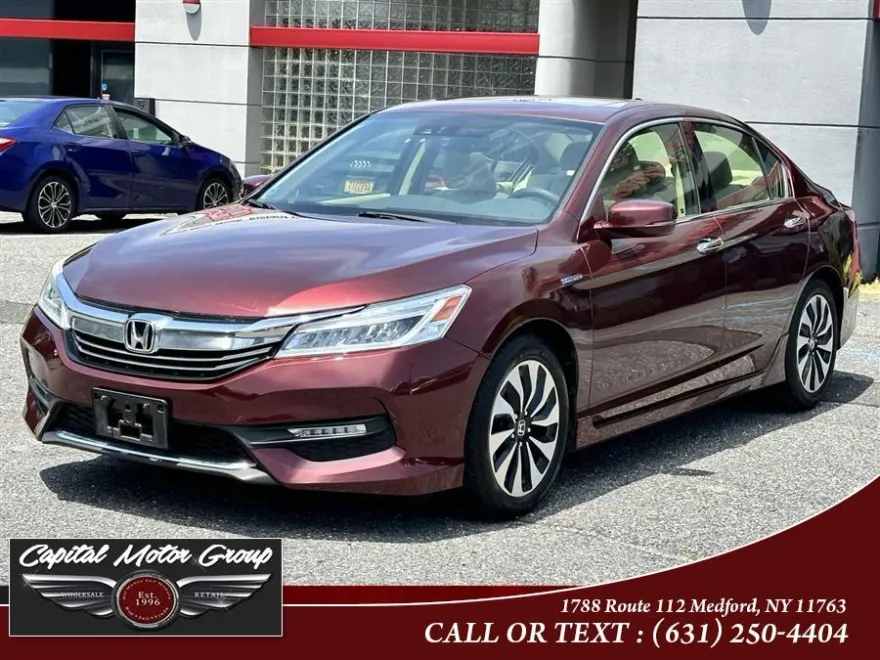 2017 Honda Accord Hybrid Touring photo 1