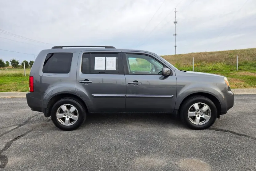 2011 Honda Pilot EX-L photo 1