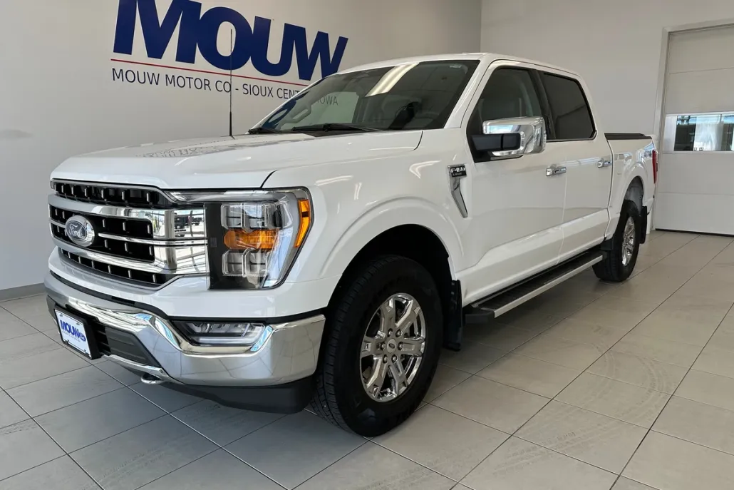 2023 Ford F-150 Lariat photo 1