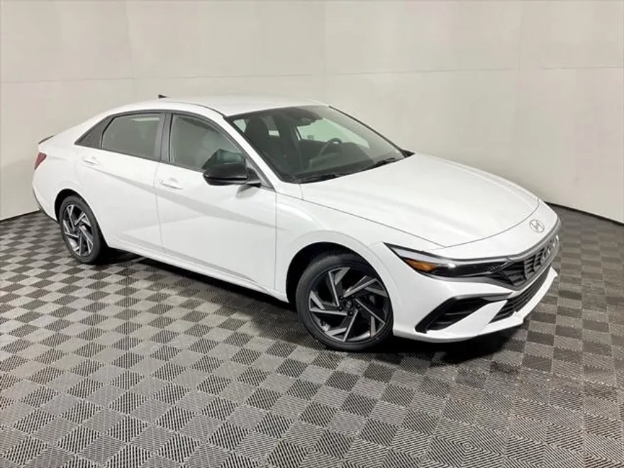 2025 Hyundai Elantra Hybrid SEL Sport photo 1