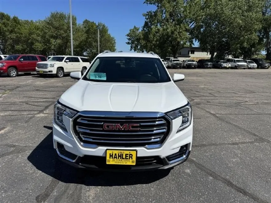 2024 Gmc Terrain SLT photo 1