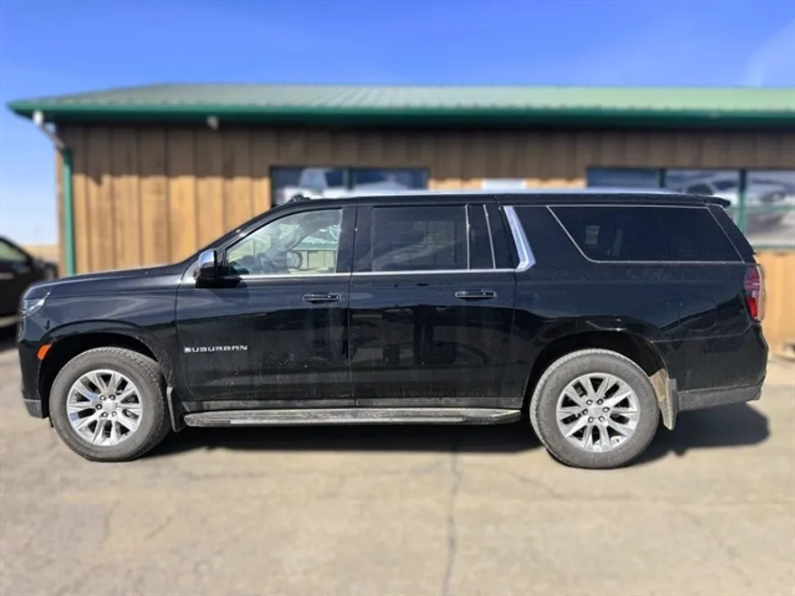 2024 Chevrolet Suburban Premier photo 1