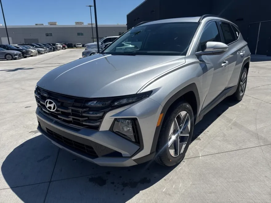 2025 Hyundai Tucson SEL Convenience photo 1