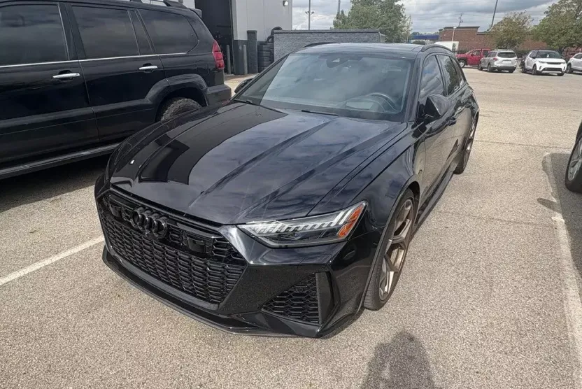 2024 Audi RS 6 Avant Base photo 1