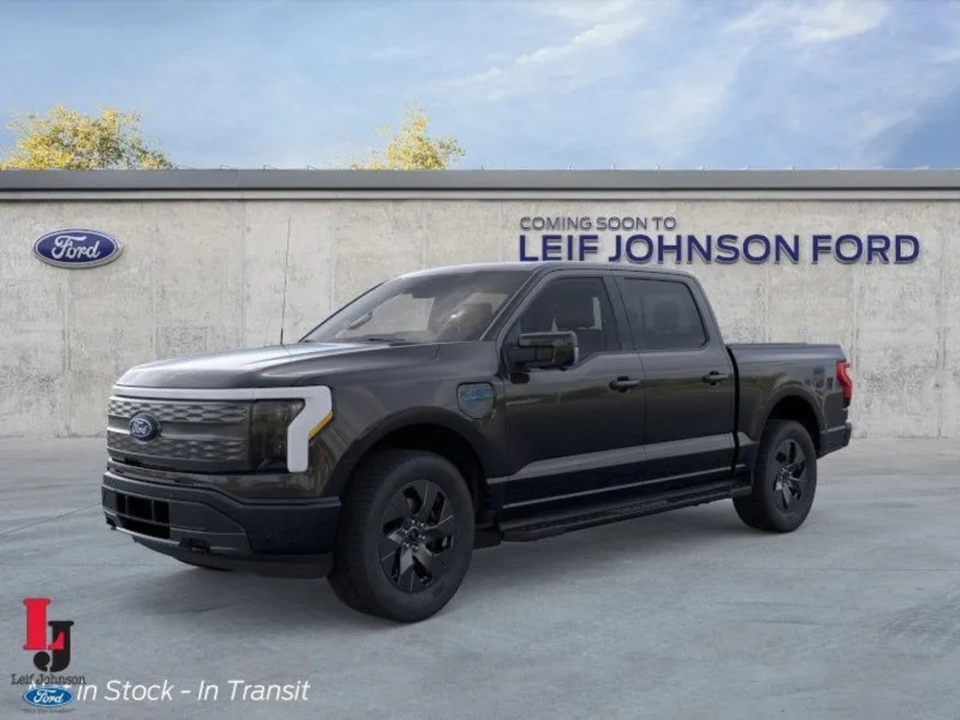 2025 Ford F-150 Lightning Lariat photo 1