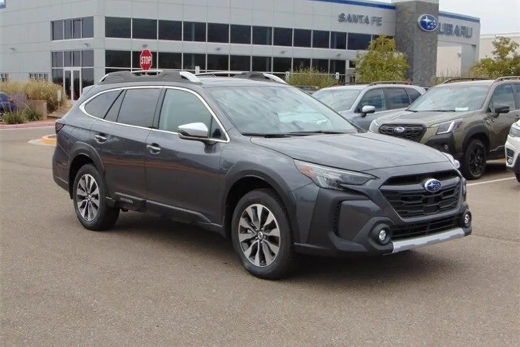 2025 Subaru Outback Touring XT photo 1
