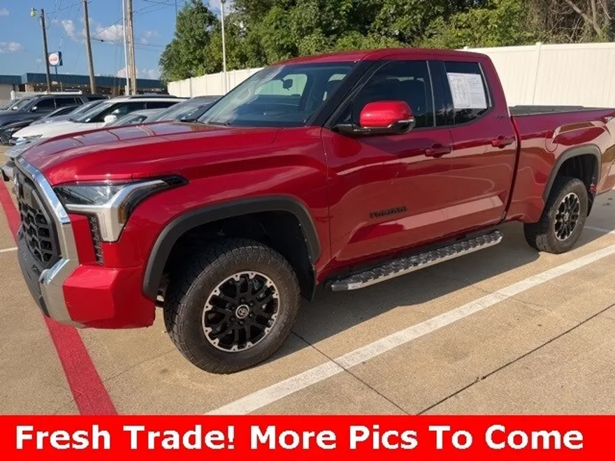 2022 Toyota Tundra SR5 photo 1