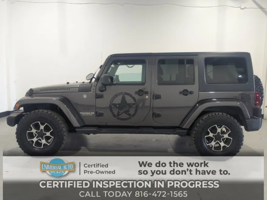 2016 Jeep Wrangler Unlimited Sahara photo 1