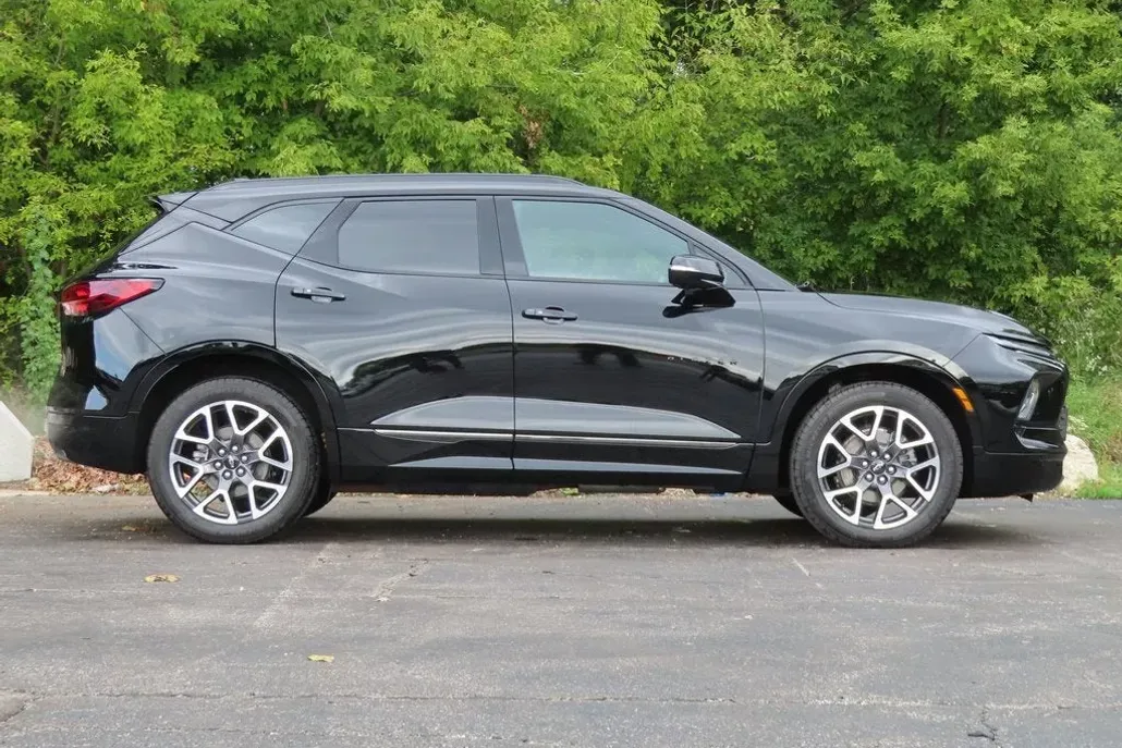 2024 Chevrolet Blazer RS photo 1