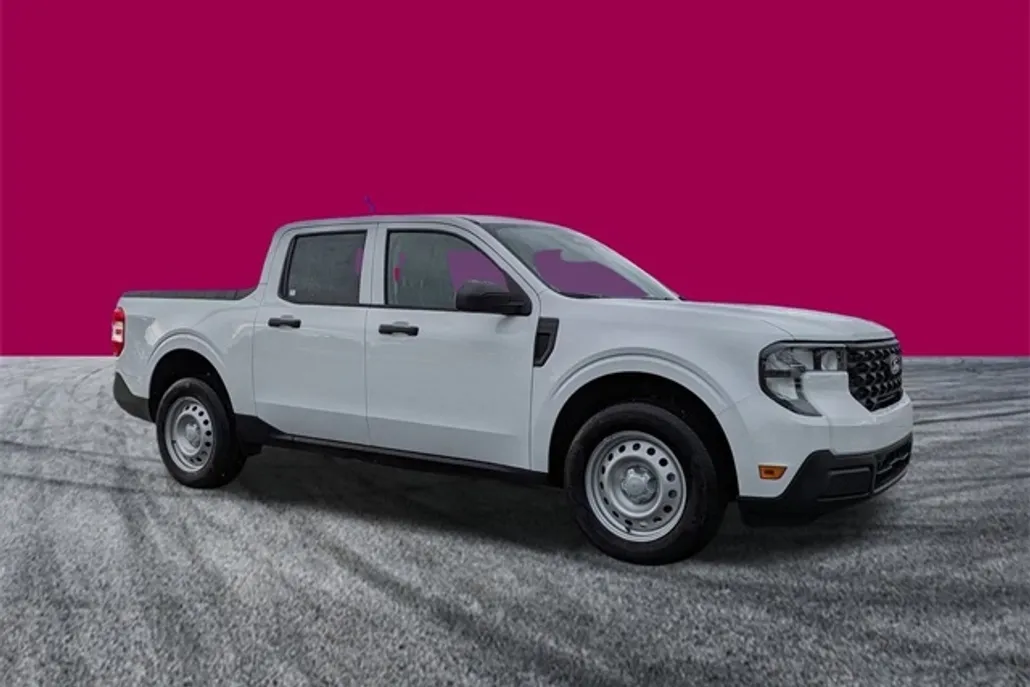 2025 Ford Maverick XL photo 1