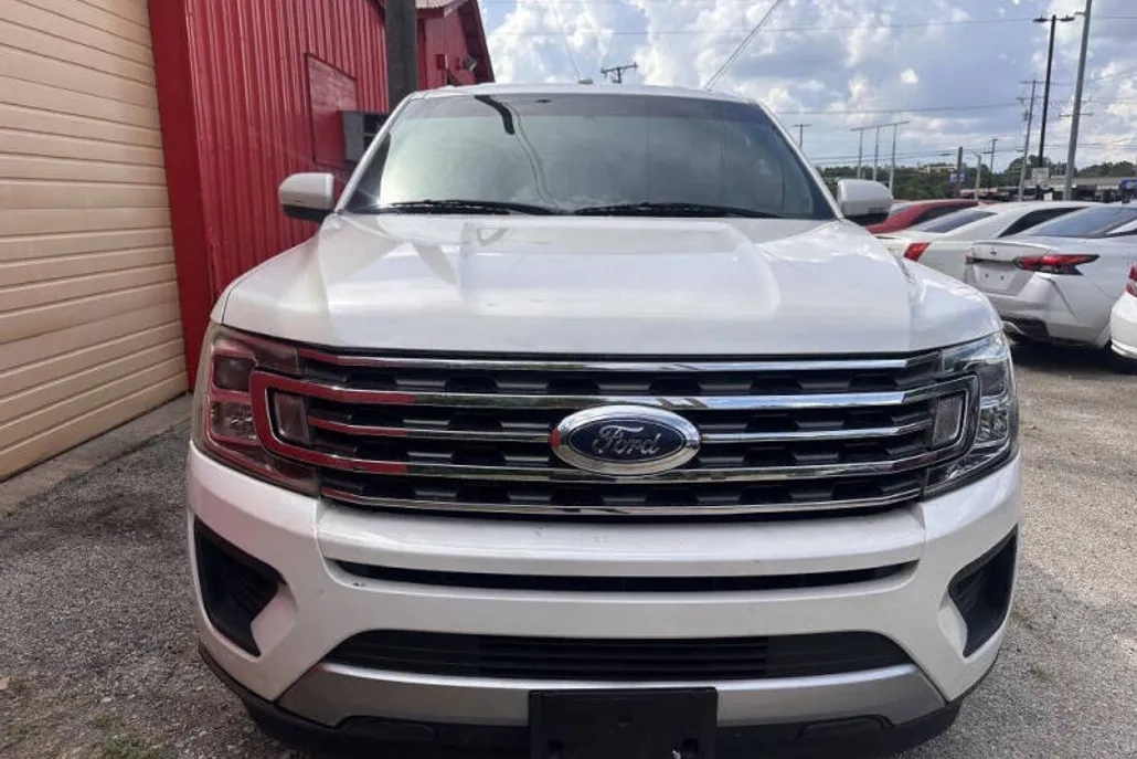 2018 Ford Expedition XLT photo 1