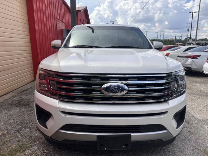 2018 Ford Expedition XLT photo 1