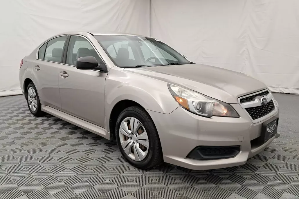 2014 Subaru Legacy 2.5i Premium photo 1