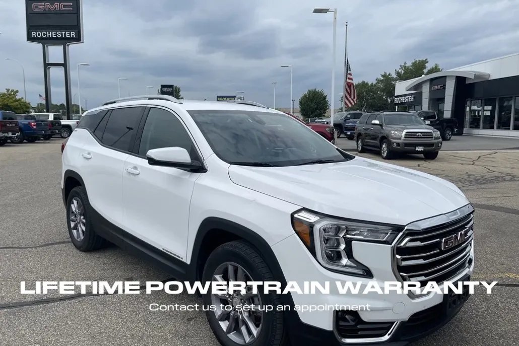 2024 Gmc Terrain SLT photo 1