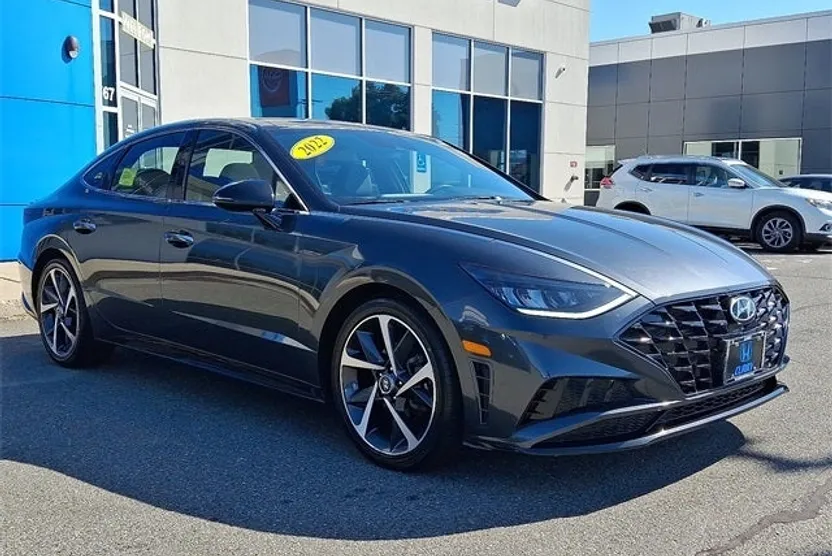2022 Hyundai Sonata SEL Plus photo 1