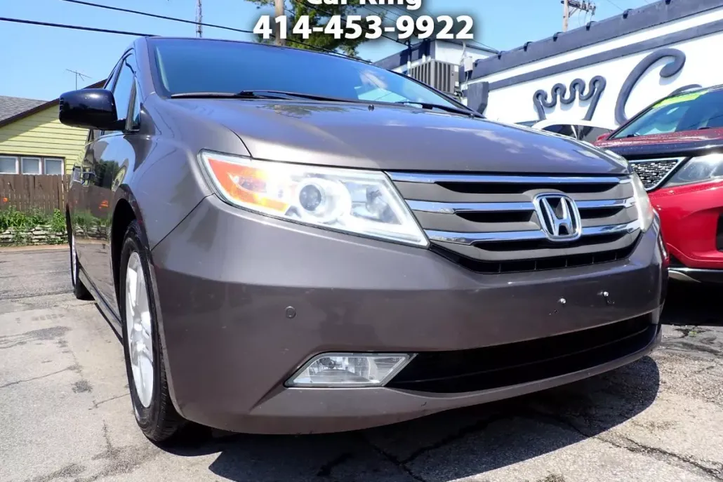 2012 Honda Odyssey Touring photo 1