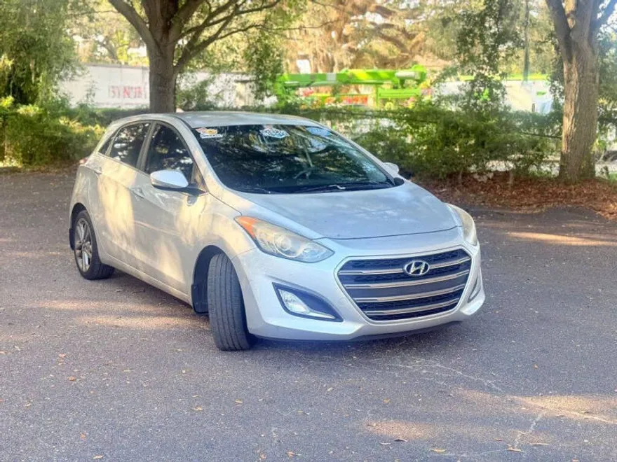 2016 Hyundai Elantra GT photo 1