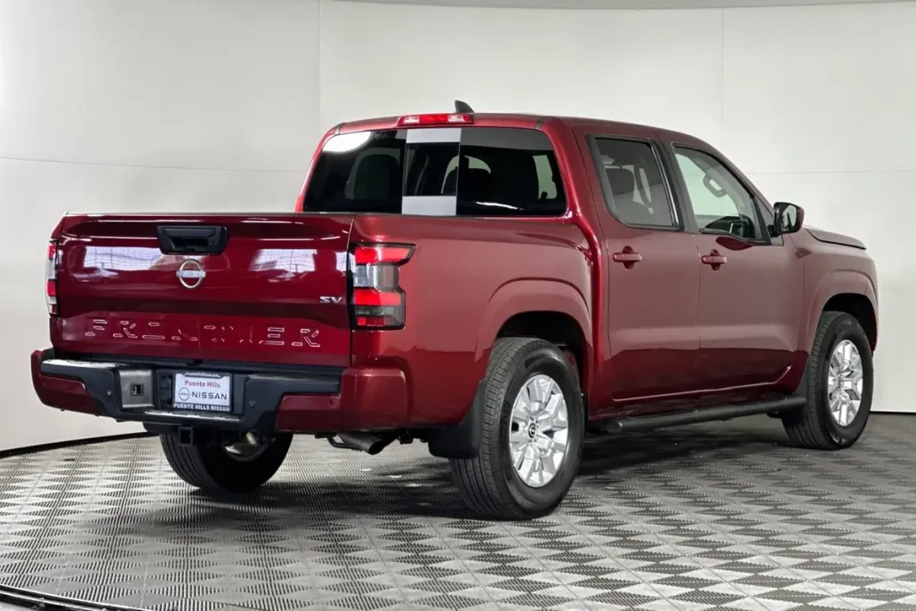 2024 Nissan Frontier SV photo 1