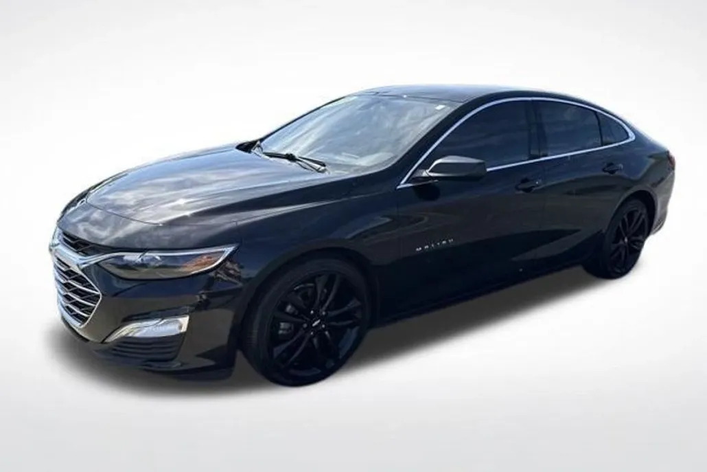 2022 Chevrolet Malibu LS photo 1