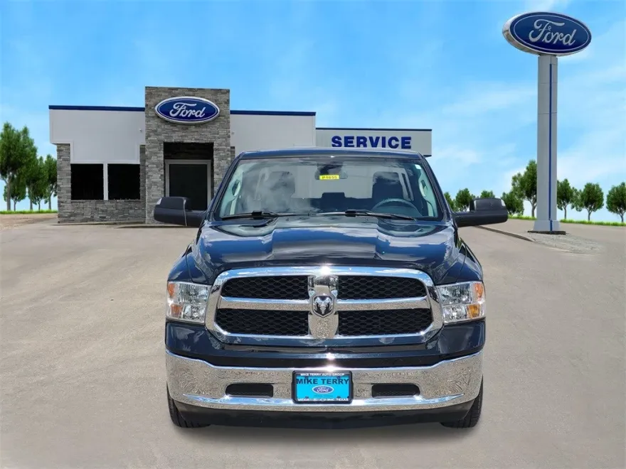 2023 Ram 1500 Classic SLT photo 1