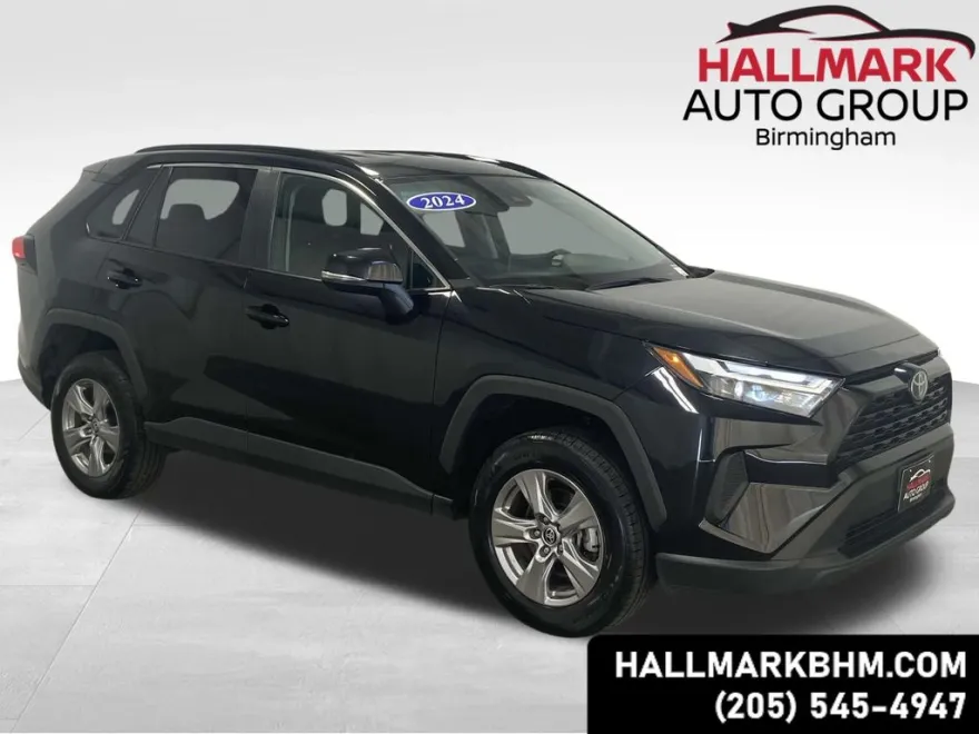 2024 Toyota RAV4 XLE photo 1