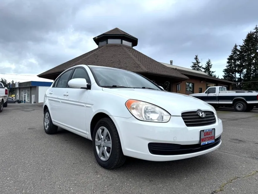 2009 Hyundai Accent GLS photo 1