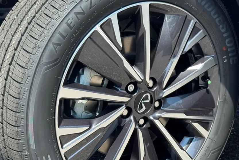 2026 Infiniti QX60 Luxe photo 1