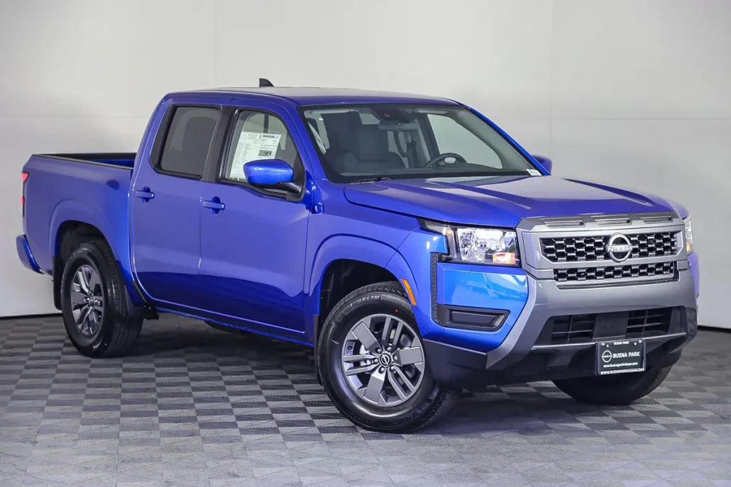 2025 Nissan Frontier Crew Cab SV photo 1