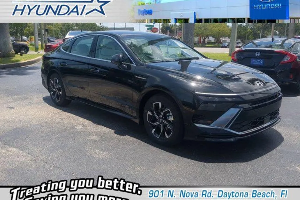 2025 Hyundai Sonata SEL photo 1