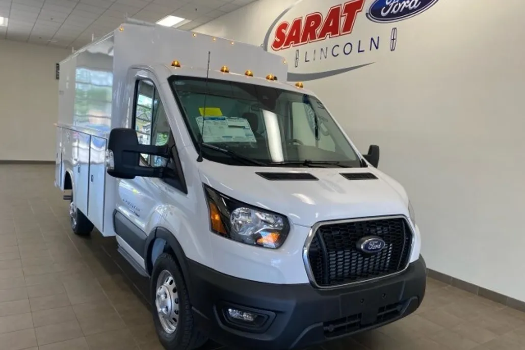 2024 Ford Transit Chassis photo 1