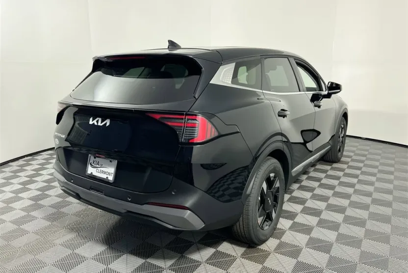 2026 Kia Sportage LX photo 1
