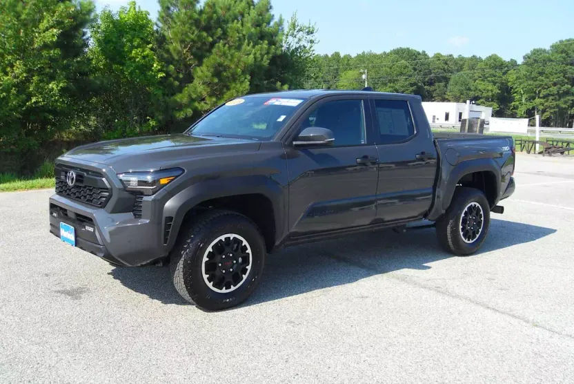 2025 Toyota Tacoma TRD Double Cab photo 1