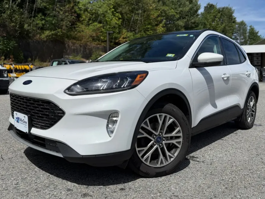 2022 Ford Escape SEL photo 1