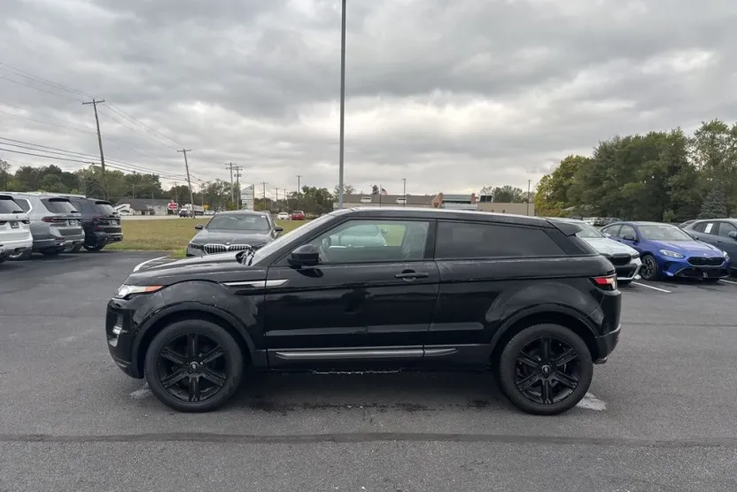 2015 Land Rover Range Rover Evoque Pure Plus photo 1