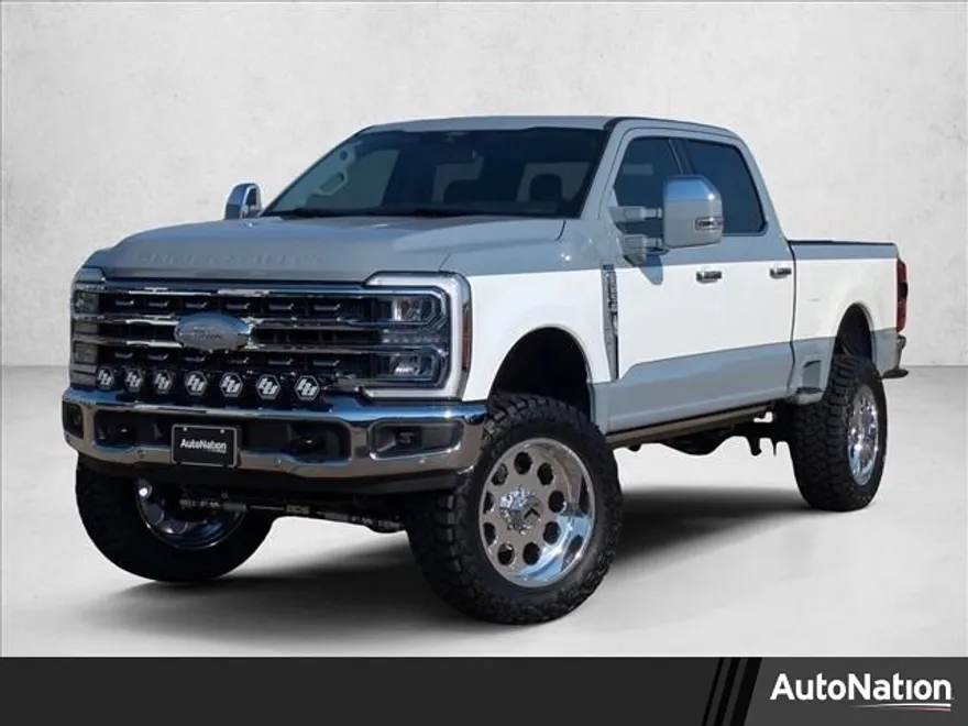 2025 Ford F-250 Lariat photo 1