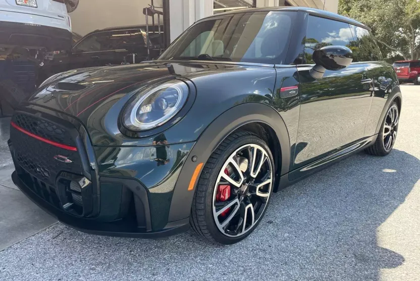 2024 Mini Cooper 2 Door Hardtop photo 1