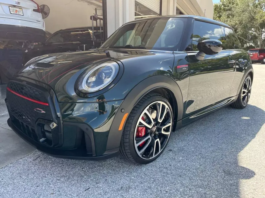 2024 Mini Cooper 2 Door Hardtop photo 1