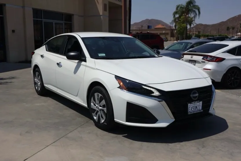 2025 Nissan Altima 2.5 S photo 1