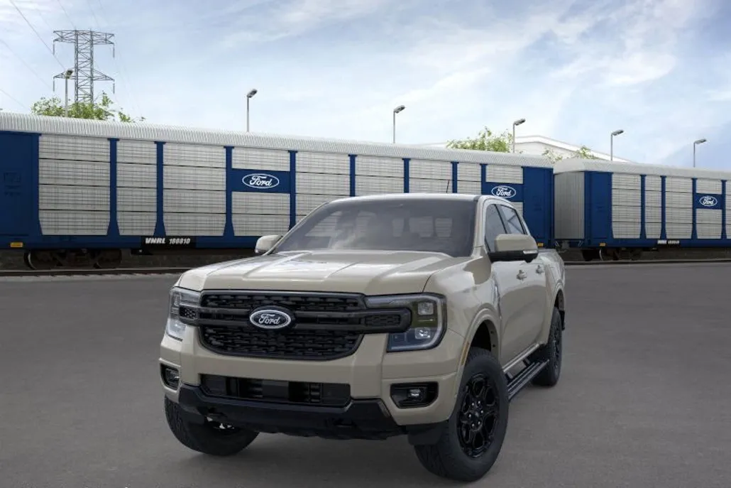 2025 Ford Ranger Lariat photo 1