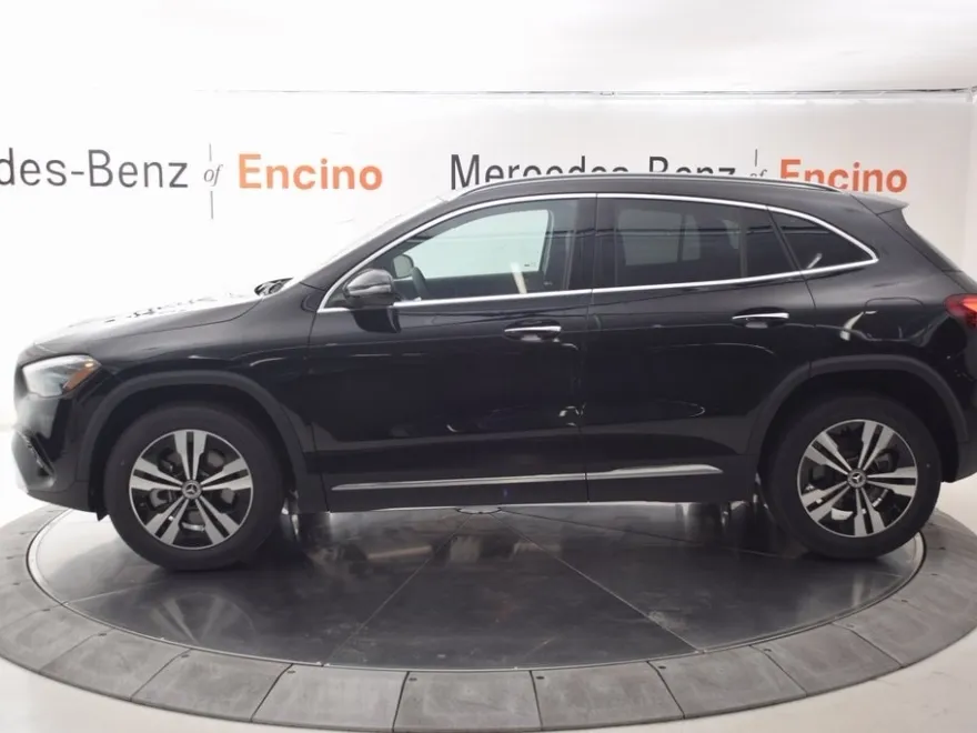 2026 Mercedes Benz GLA 250 photo 1