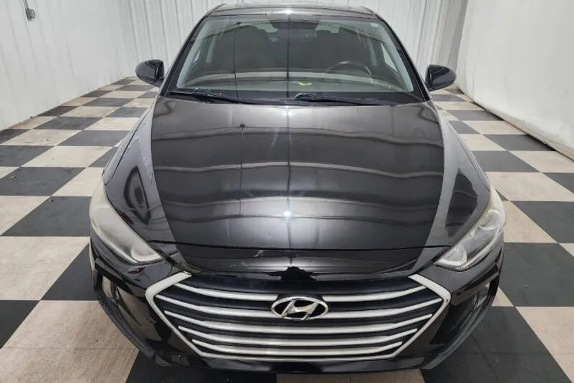 2017 Hyundai Elantra SE Tech Limited photo 1