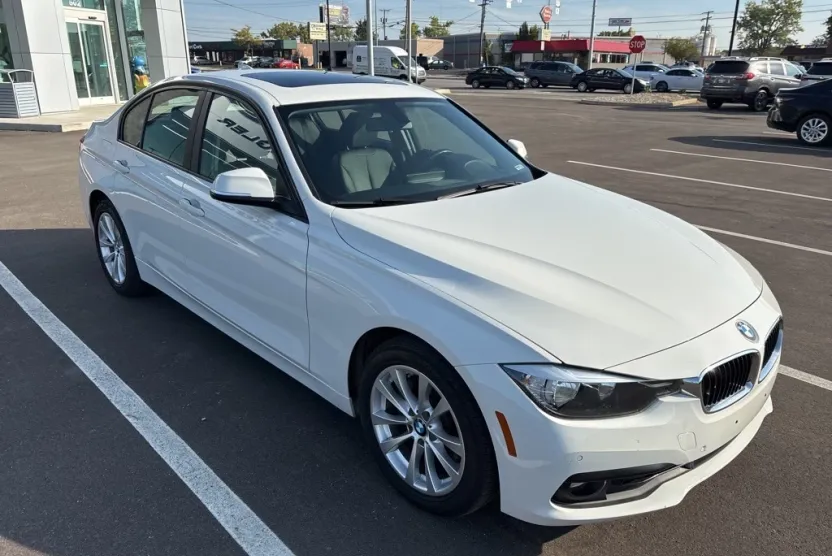 2017 Bmw 320i xDrive SA photo 1