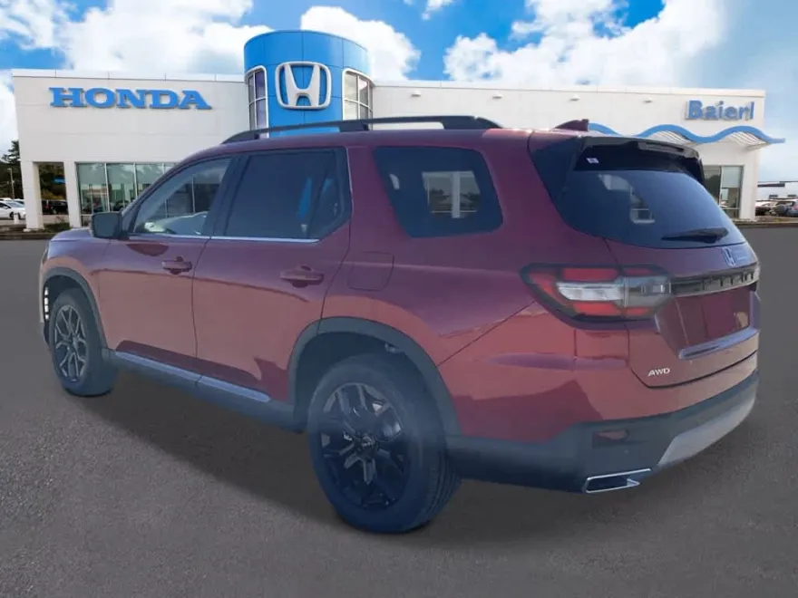2025 Honda Pilot Touring photo 1