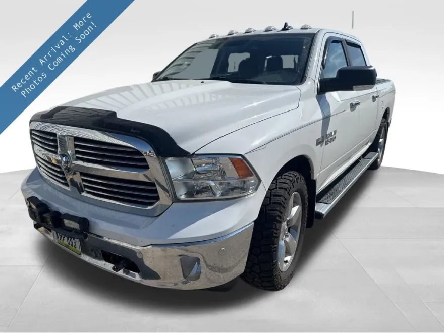 2017 Ram 1500 SLT photo 1