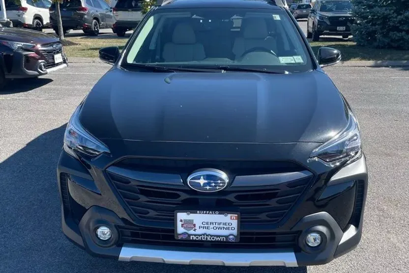 2025 Subaru Outback Limited photo 1