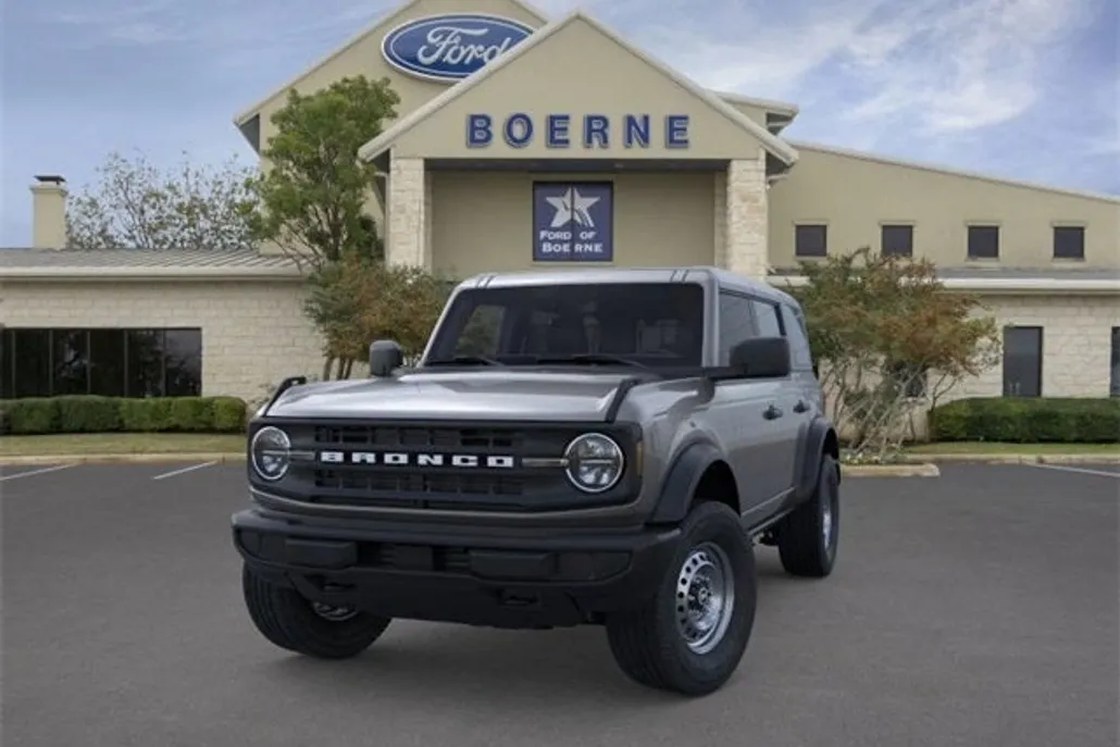 2025 Ford Bronco Base photo 1