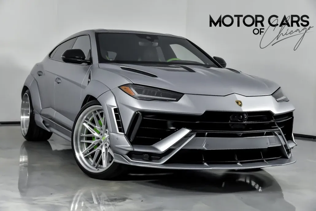 2023 Lamborghini Urus S photo 1